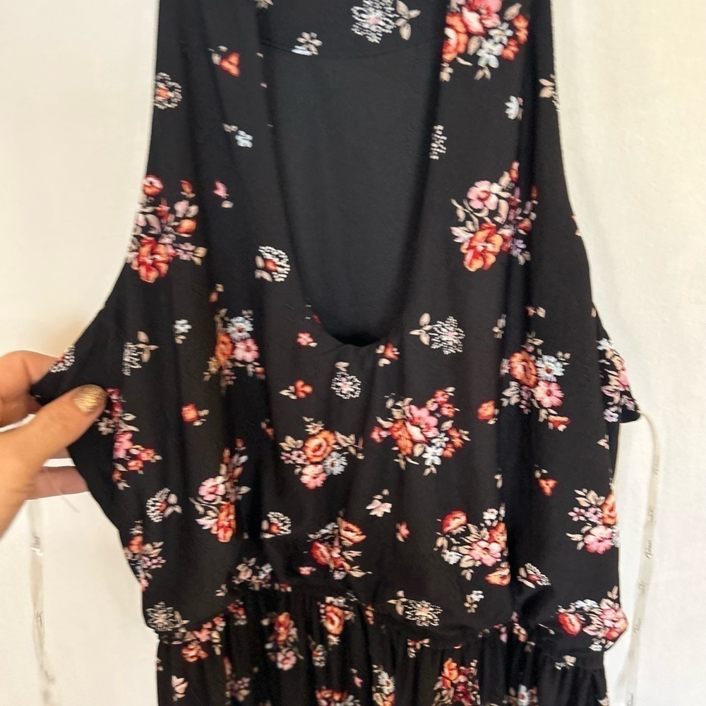 Trixxi medium black floral, sleeveless maxi length dress with side slit - Picture 7 of 13